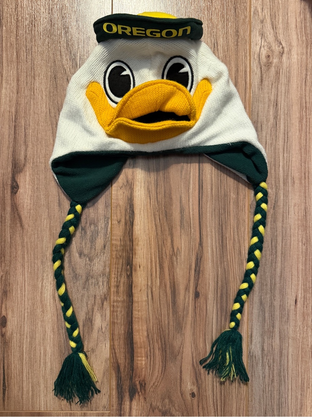 Oregon Ducks White & Green Mascot Beanie Hat